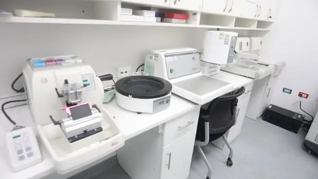 Equipo médico del Instituto Nacional de Enfermedades Neoplásicas - INEN