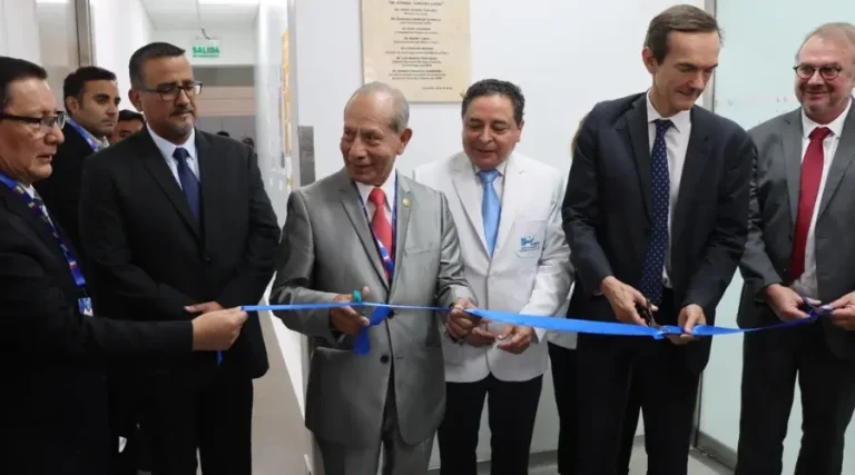 Inauguración del Banco nacional de Tumores